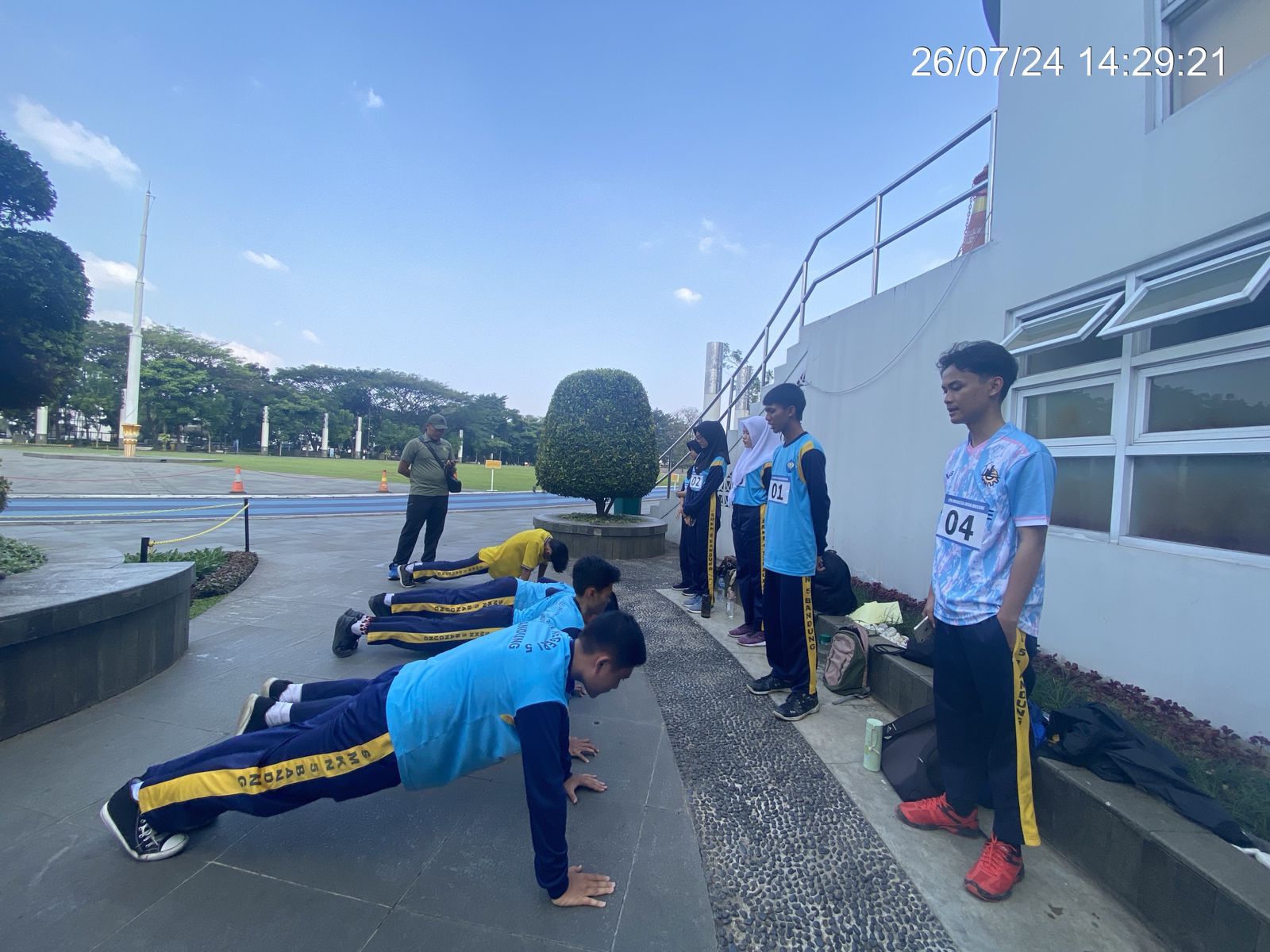 体力検査(腕立て伏せ)